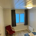 Fjellstad Gard - 2 Minutes From E6 And 5 Minutes Drive From City *