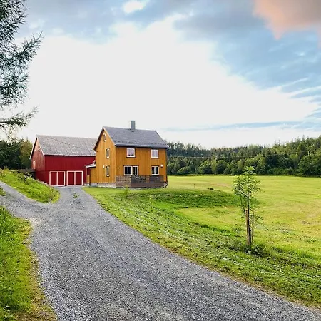 Feriegårder Fjellstad Gård - Landlig Og Sentralt Steinkjer