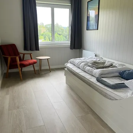 Fjellstad Gard - 2 Minutes From E6 And 5 Minutes Drive From City 팜스테이 *